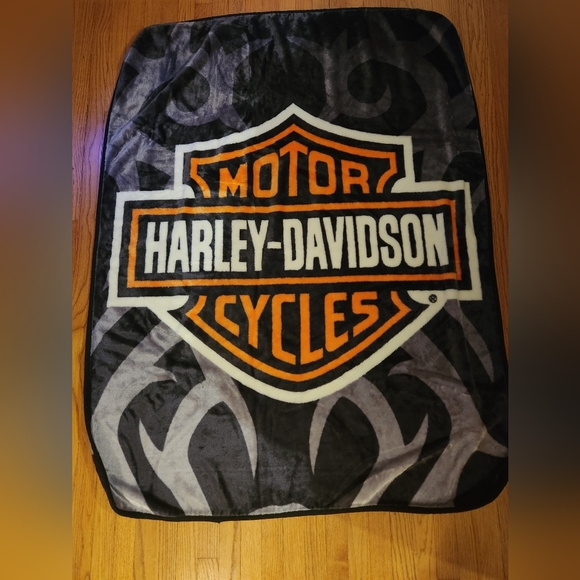 HarleyDavidson Bedding Harley Davidson Fleece Throw Blanket Poshmark